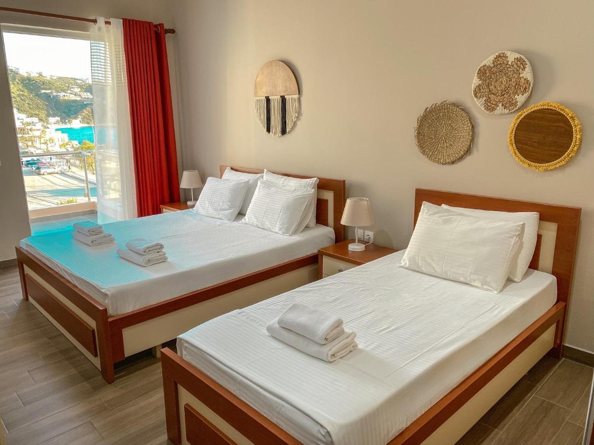 Aljur Hotel Himare Exterior photo