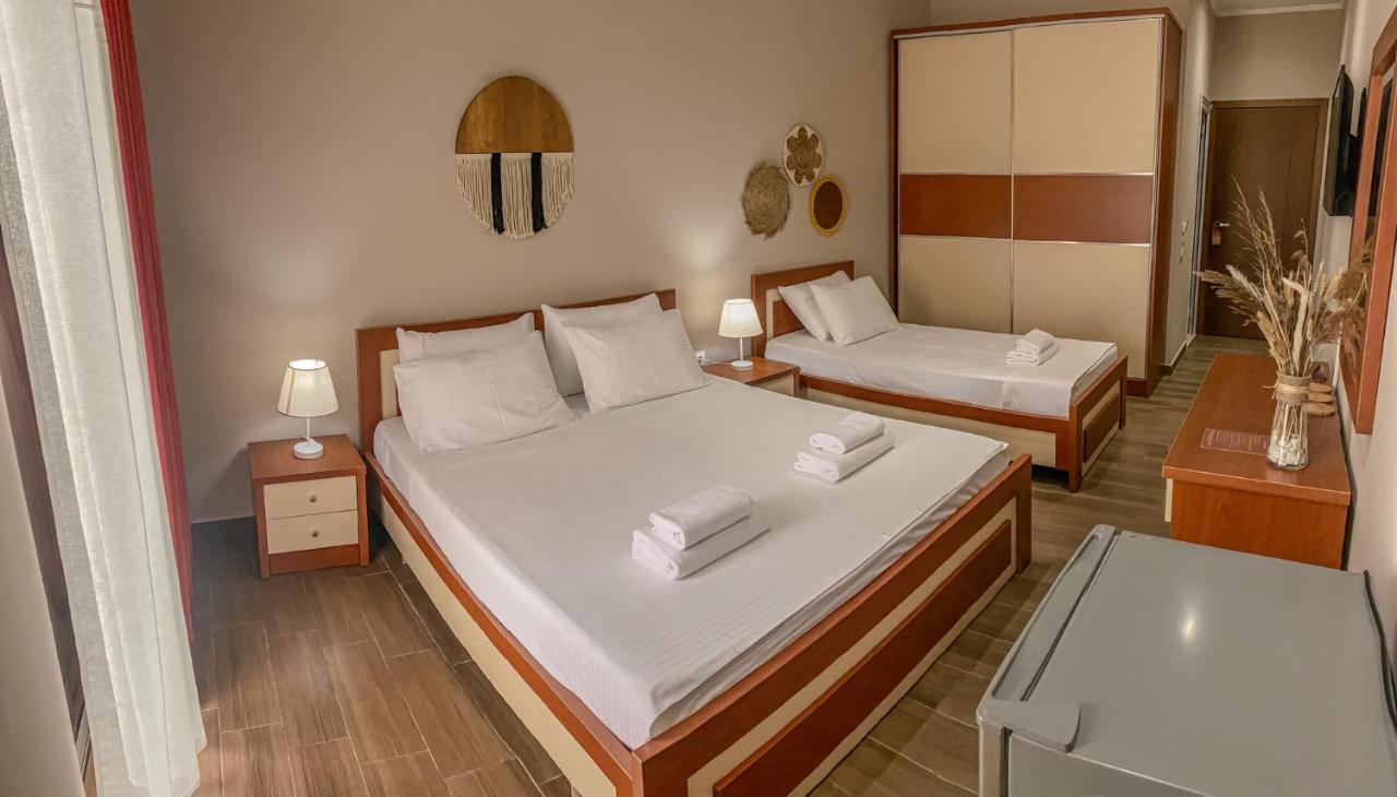 Aljur Hotel Himare Exterior photo