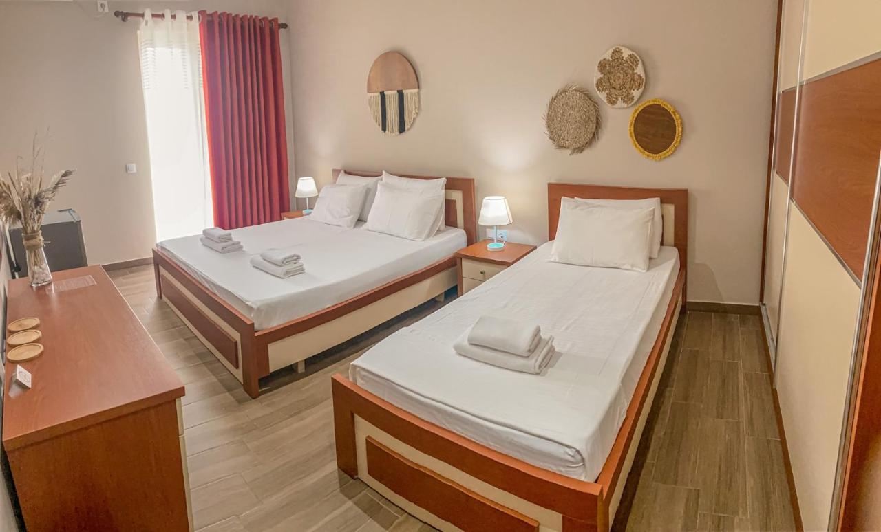 Aljur Hotel Himare Exterior photo